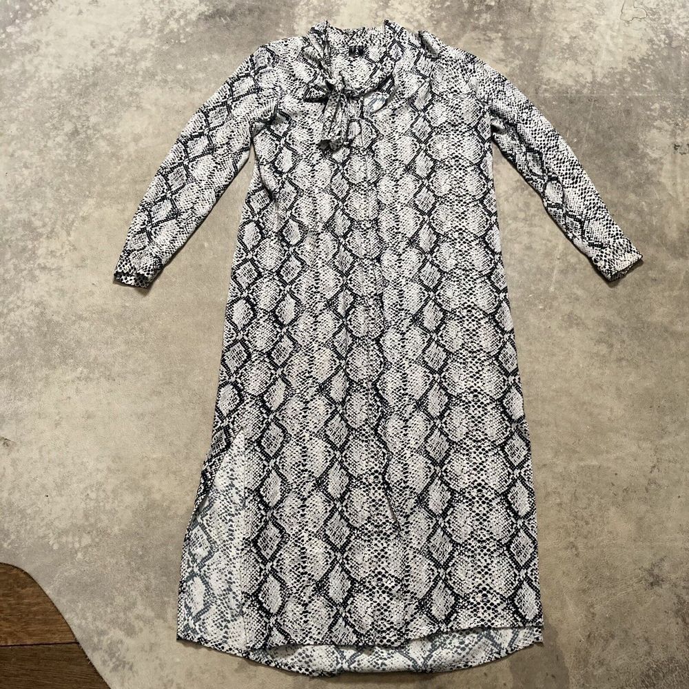 Anthropologie Blank London Dress Womens Size XS Imanio Snake Print Shirtdress